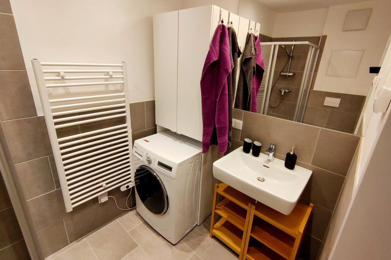 Luma Apartment Near Schoenbrunn With Parking Виена Екстериор снимка